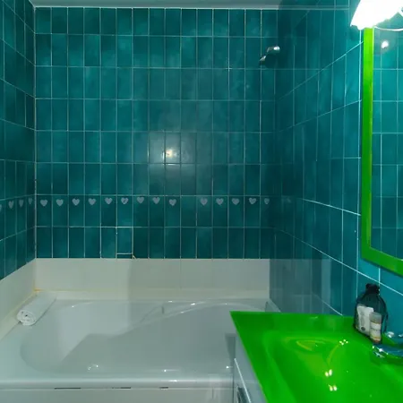 Holiday home Welcs 241 Emp Con Terraza Al Canal Empuriabrava