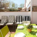 Feriehus Welcs 241 Emp Con Terraza Al Canal Empuriabrava